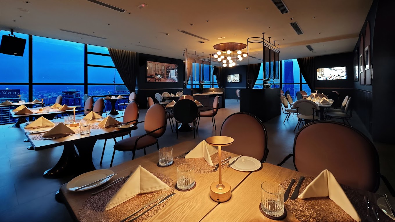 Poolside Bistro - Imperial Lexis KL