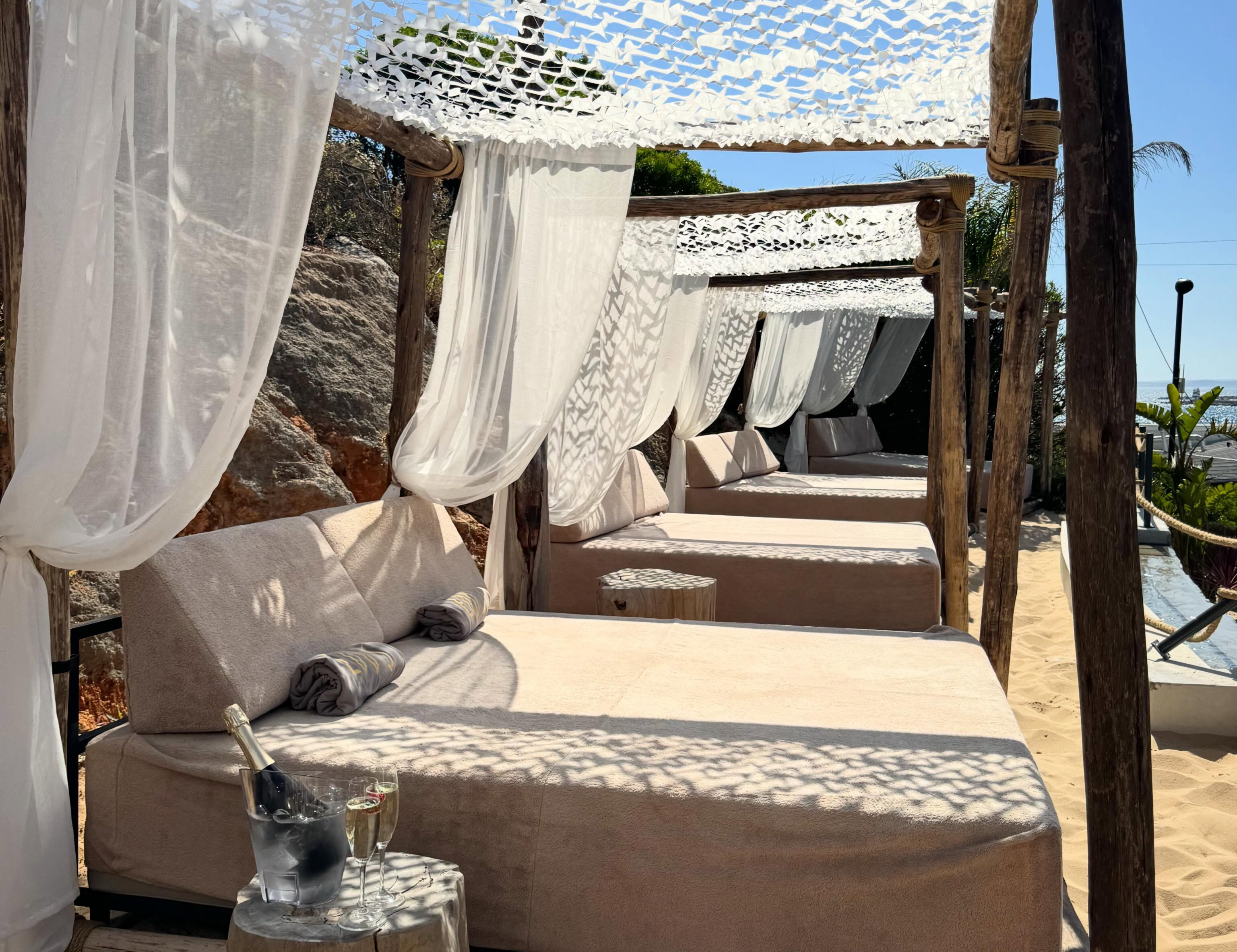 Vip Sunbeds